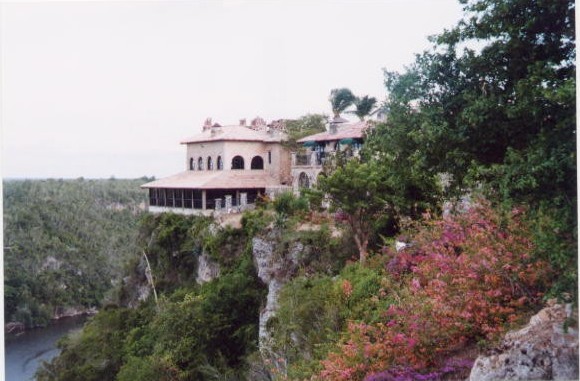 Altos de Chavon